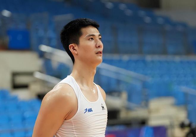 后传来1喜2忧萨林杰与三号位存弊端！m6米乐北控107-105击败广州赛